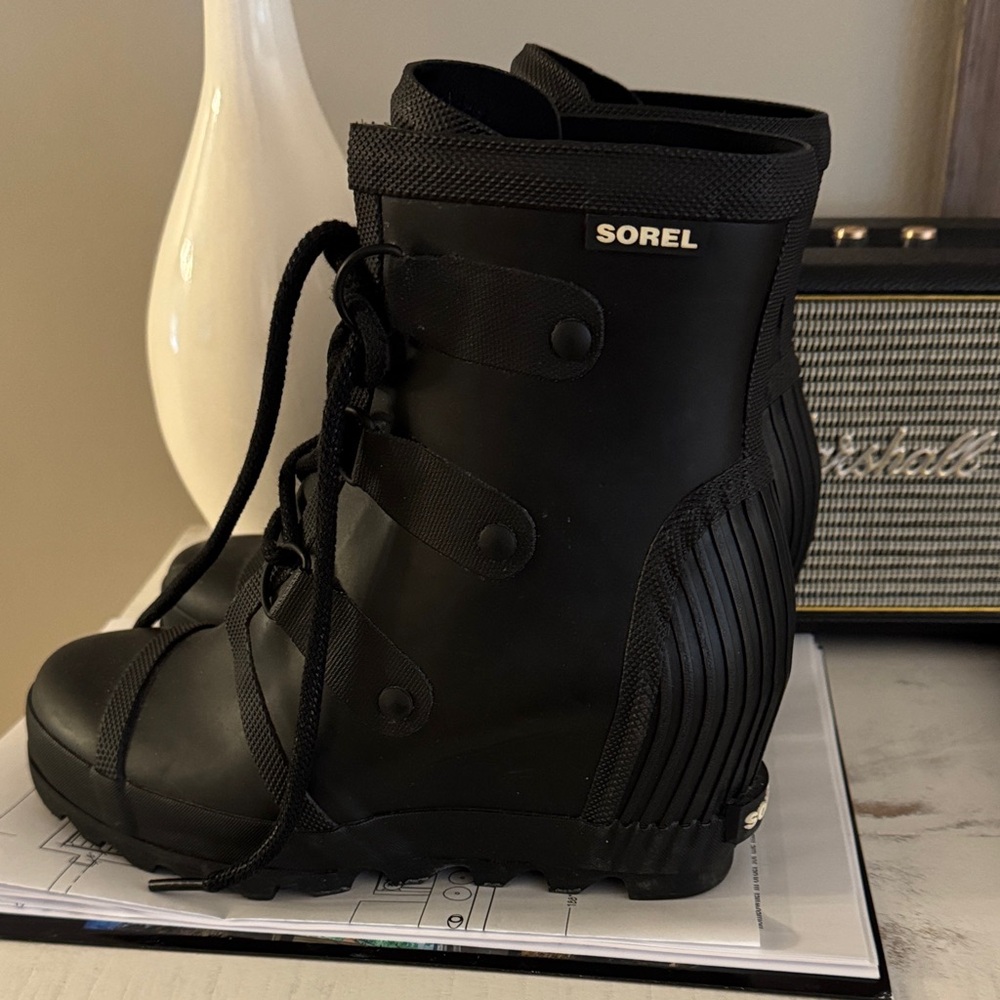 Sorel Women's joan of artic Rain Boots